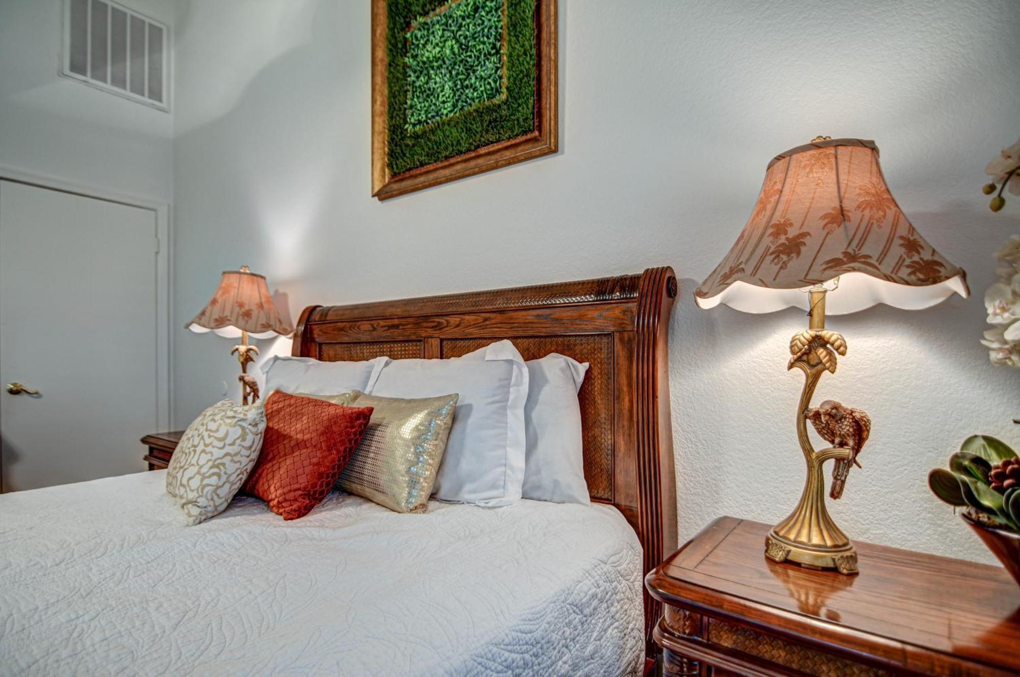 Route 66 Oasis In Downtown Gilbert With Heated Pool & Mini Golf Villa Exterior photo