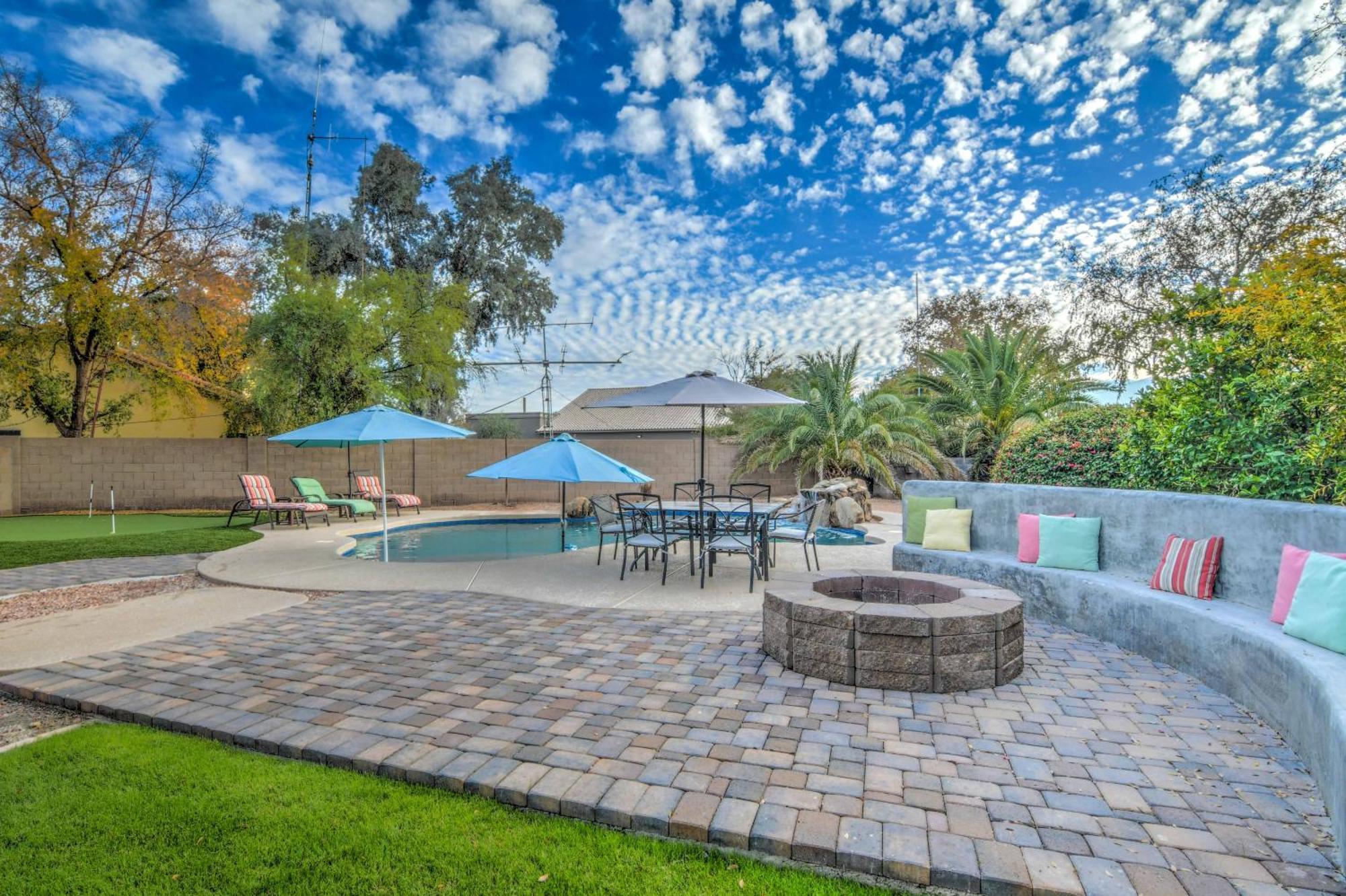 Route 66 Oasis In Downtown Gilbert With Heated Pool & Mini Golf Villa Exterior photo
