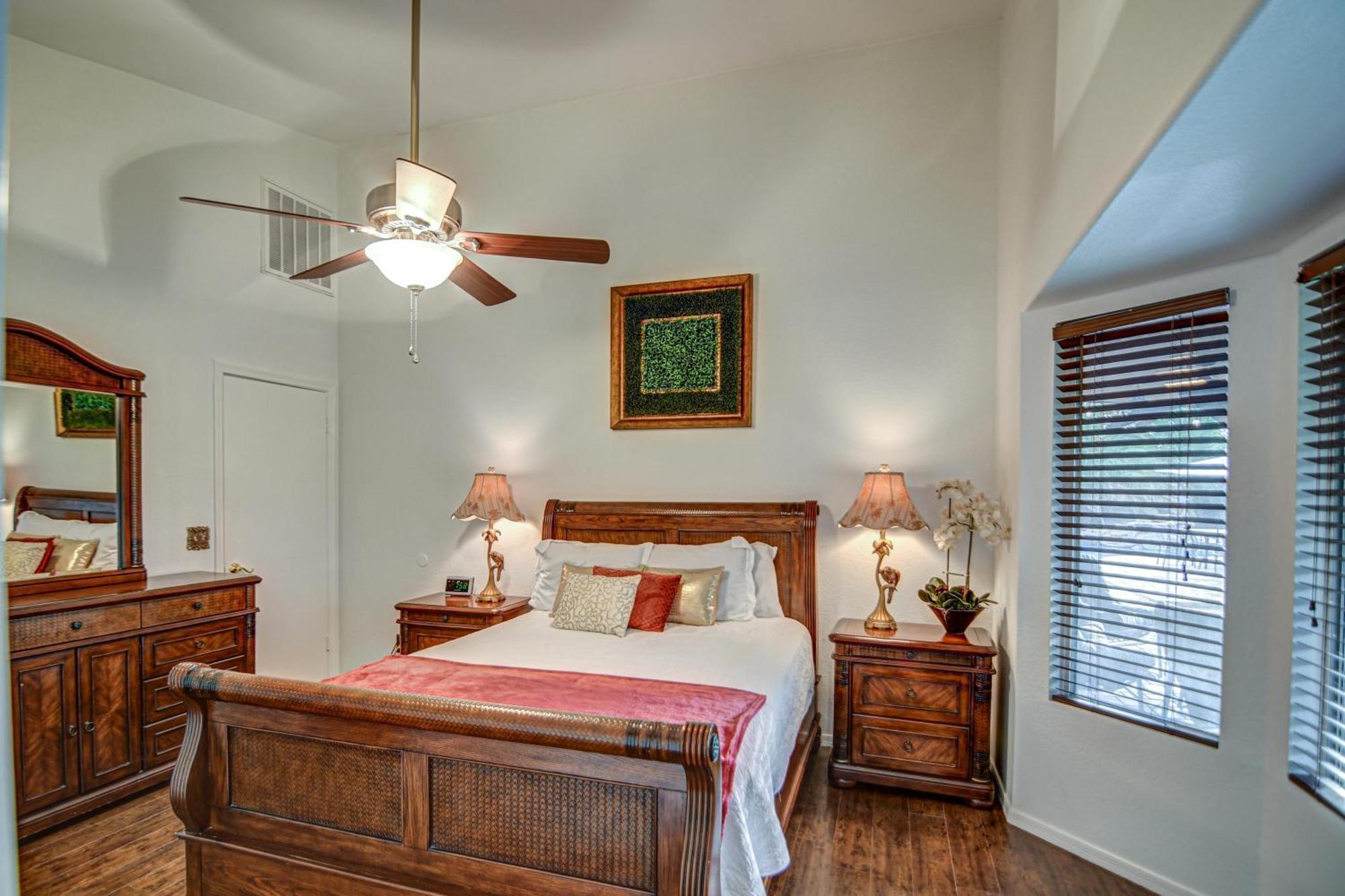 Route 66 Oasis In Downtown Gilbert With Heated Pool & Mini Golf Villa Exterior photo