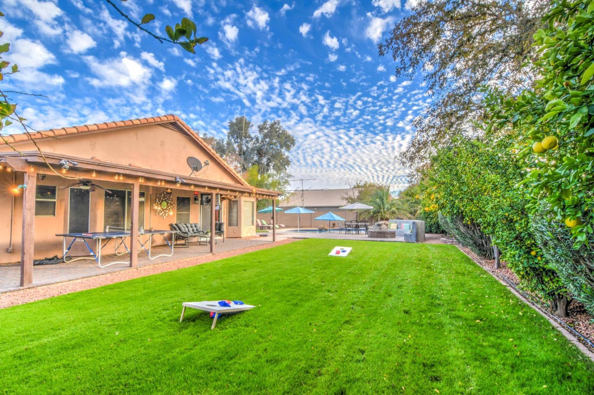 Route 66 Oasis In Downtown Gilbert With Heated Pool & Mini Golf Villa Exterior photo