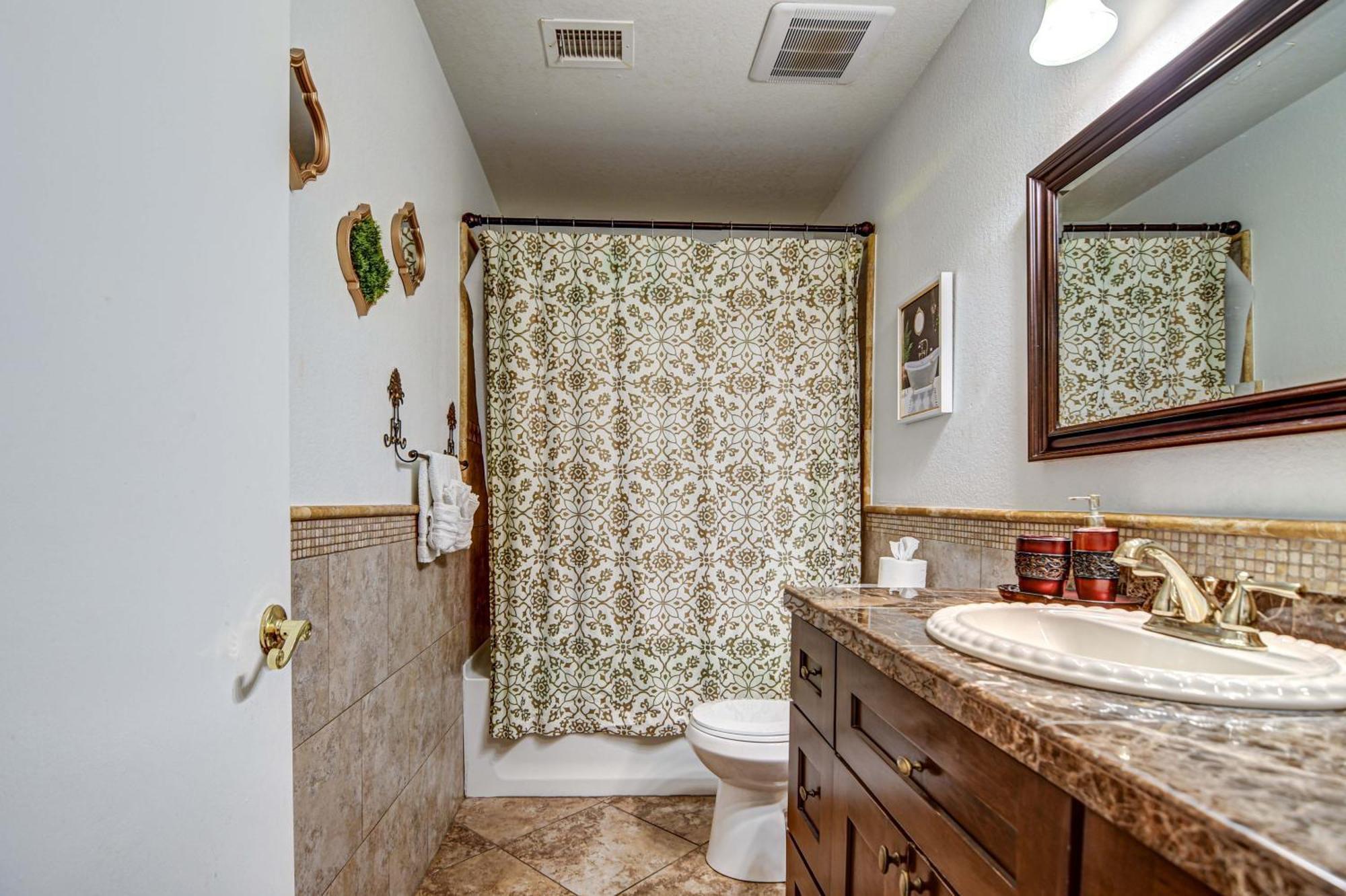 Route 66 Oasis In Downtown Gilbert With Heated Pool & Mini Golf Villa Exterior photo