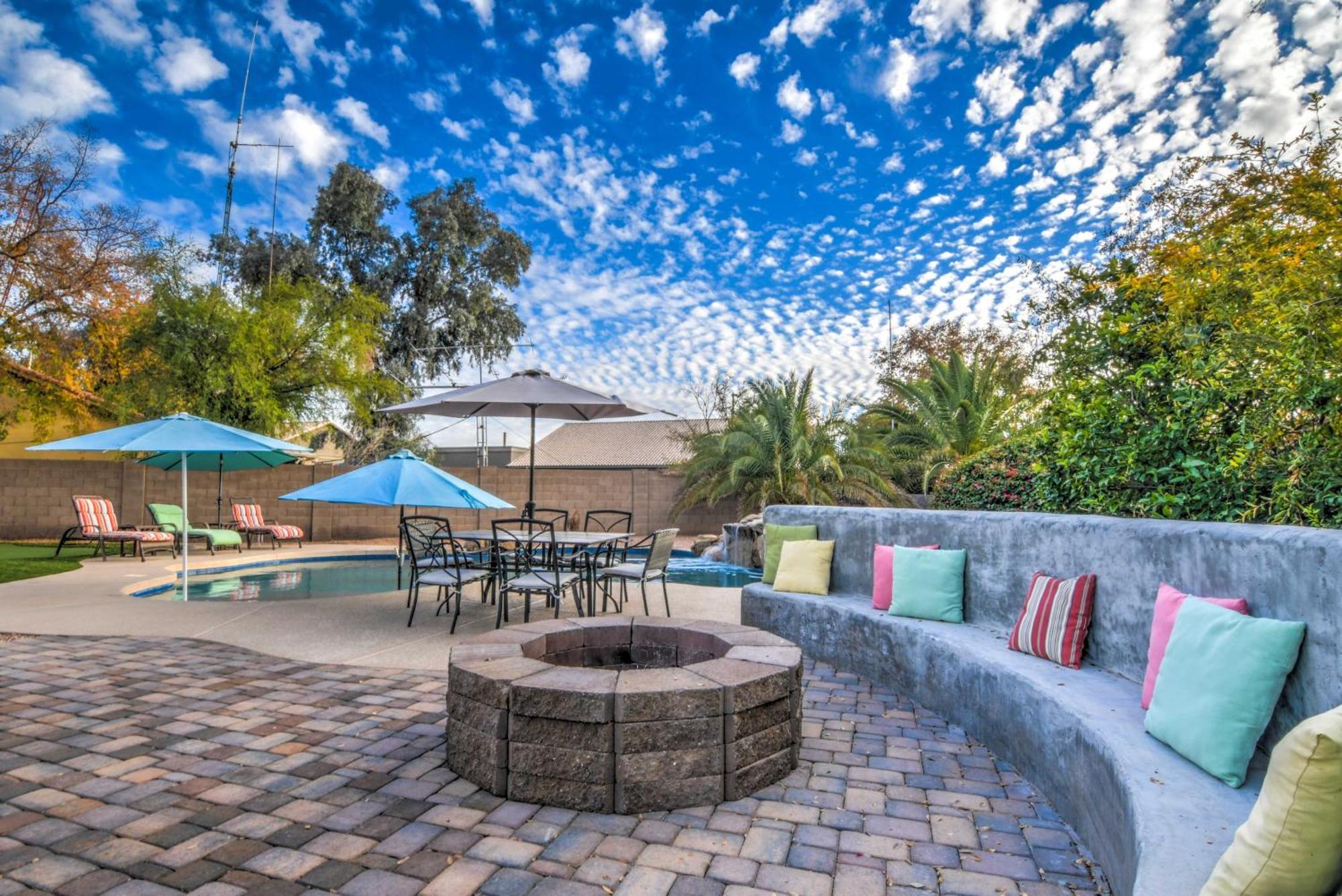 Route 66 Oasis In Downtown Gilbert With Heated Pool & Mini Golf Villa Exterior photo